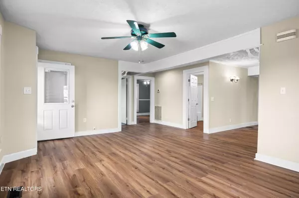 Maryville, TN 37804,1309 Everette Ave