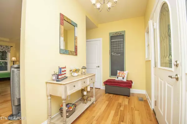 Maryville, TN 37803,3814 Chilhowee Tr