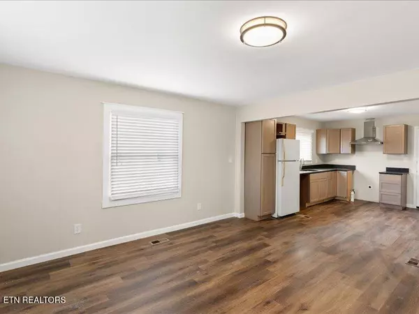 Knoxville, TN 37917,2116 Mitchell St