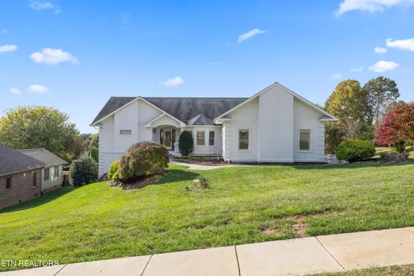 5439 Kesterbrooke Blvd, Knoxville, TN 37918