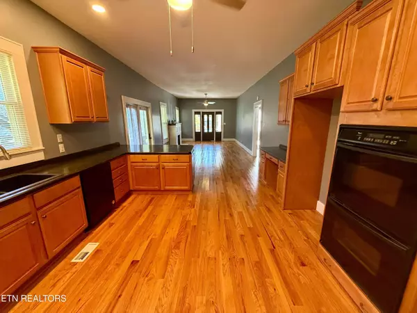 Knoxville, TN 37914,2503 Jefferson Ave