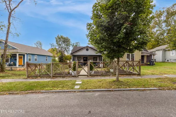 Knoxville, TN 37917,1812 Glenwood Ave