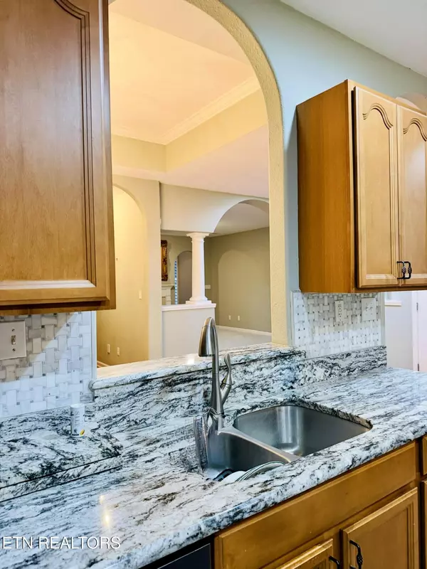 Powell, TN 37849,7250 Oakfield LN