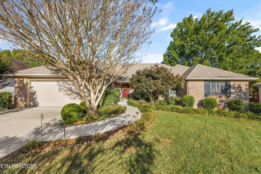 1827 Southcliff DR, Maryville, TN 37803