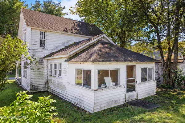 Harriman, TN 37748,105 Clinton St