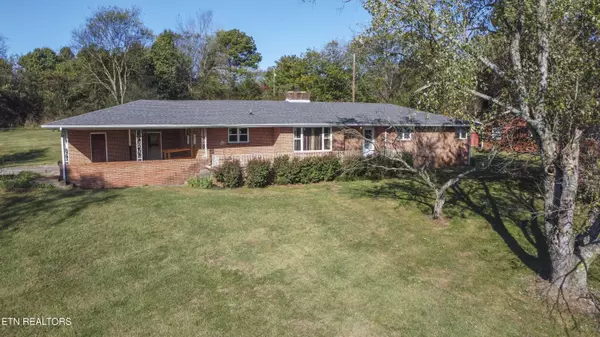 639 Mccrary St, Philadelphia, TN 37846