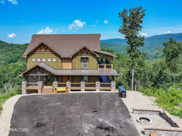 Sevierville, TN 37862,2534 Mountain Holly WAY