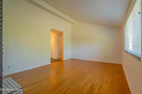 Knoxville, TN 37909,5431 Yosemite Tr