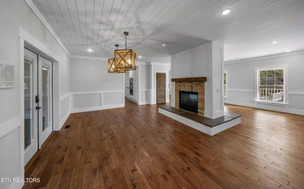 Maryville, TN 37803,2003 Reagan Mill Rd