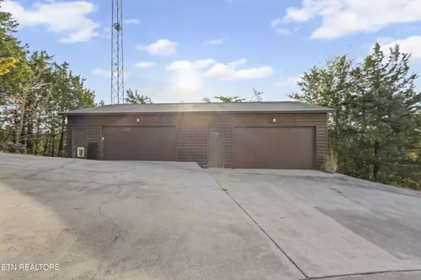 Sevierville, TN 37876,3632 Foxfire WAY
