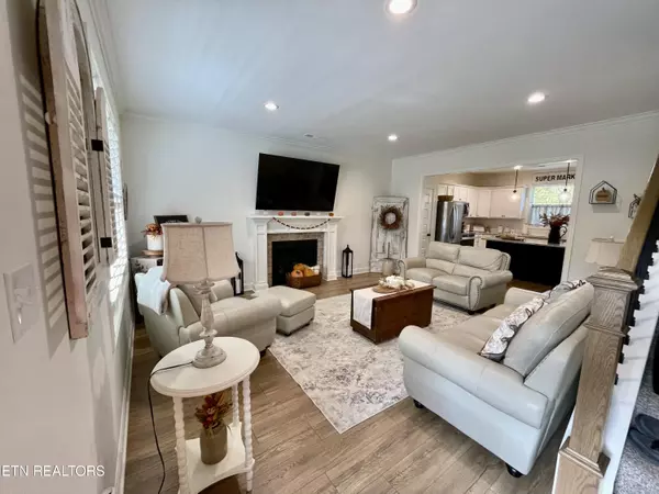 Powell, TN 37849,1204 Emerald Forest Ln LN