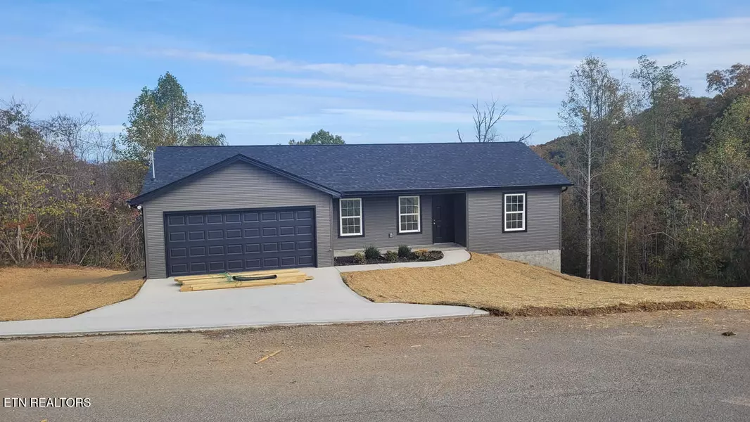 140 Panoramic DR, Maynardville, TN 37807