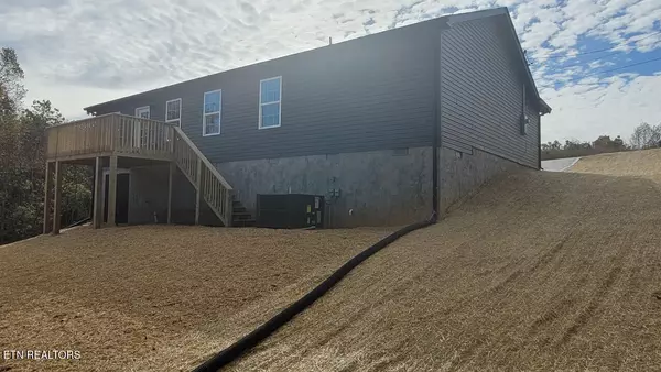 Maynardville, TN 37807,140 Panoramic DR