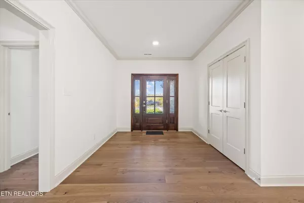 Vonore, TN 37885,127 Hanani Tr