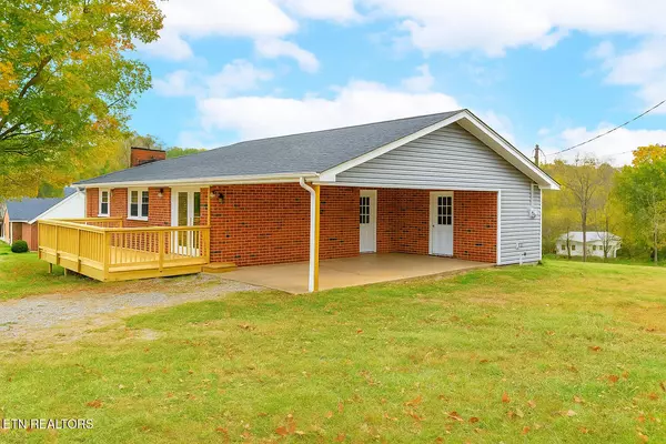 Sweetwater, TN 37874,104 Chapel Ave