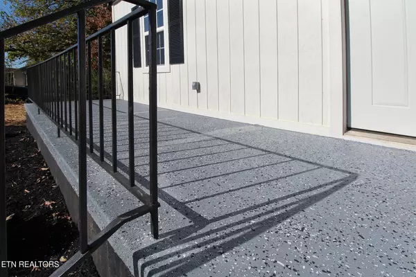 Knoxville, TN 37915,700 Ben Hur Ave