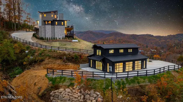 Sevierville, TN 37876,2852 Red Sky DR