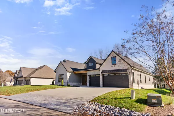 Loudon, TN 37774,180 Amohi WAY