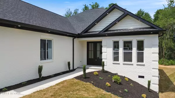 Loudon, TN 37774,125 Ogana WAY