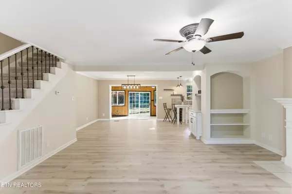 Maryville, TN 37803,467 Timbercreek DR