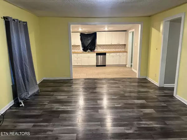 Knoxville, TN 37918,5202 Murphy Rd