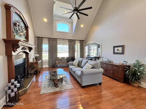 Vonore, TN 37885,216 Osprey CIR