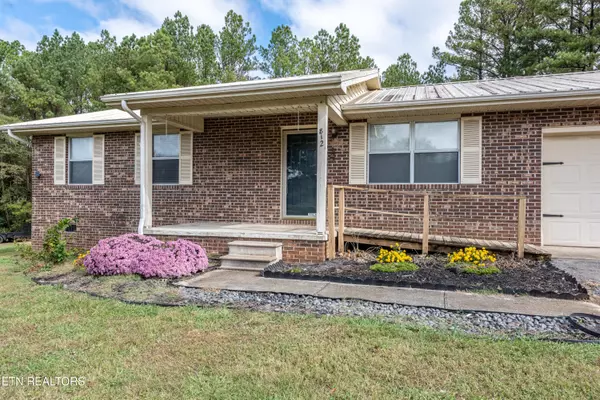 Jefferson City, TN 37760,812 Piney Hills DR