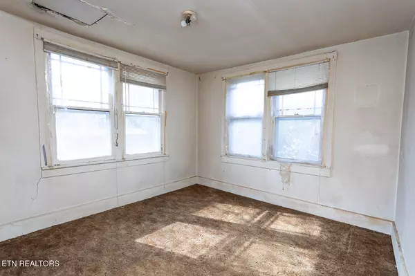 Athens, TN 37303,1202 Georgia Ave