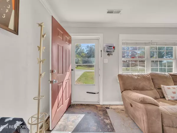 Knoxville, TN 37912,319 Sky Drive