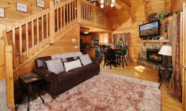 Gatlinburg, TN 37738,565 Galloway LN