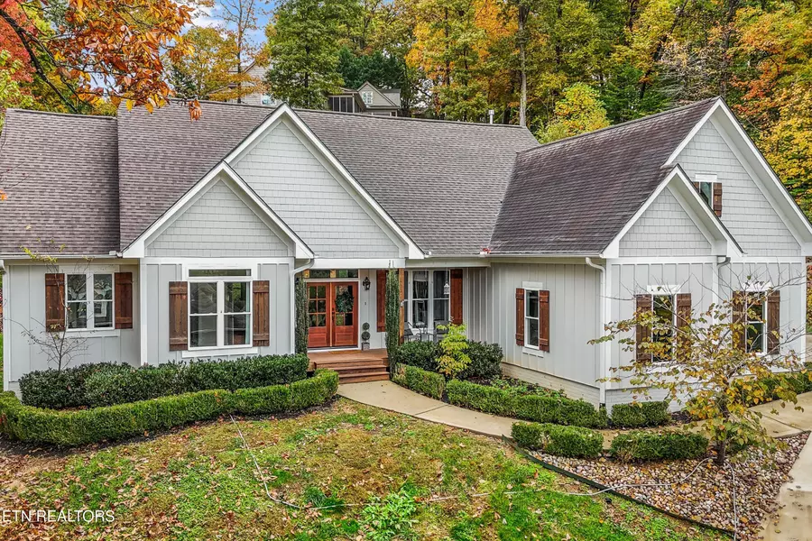 9900 Kay Meg WAY, Knoxville, TN 37922