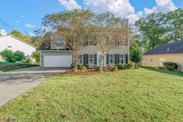 707 Dunnview LN, Knoxville, TN 37934