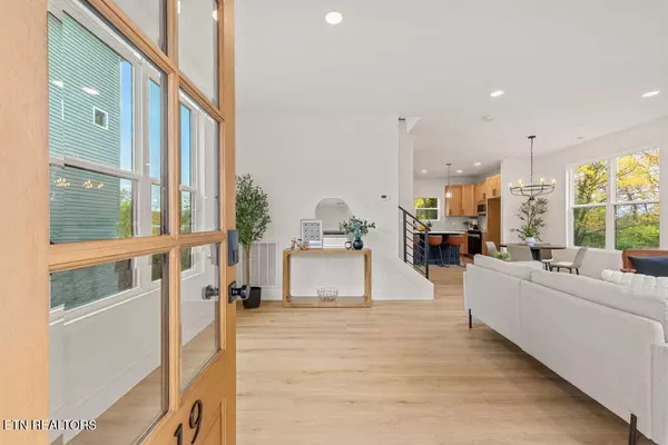 Knoxville, TN 37917,919 Turner St