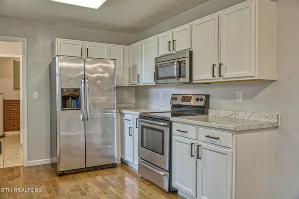 Sparta, TN 38583,731 Howell St