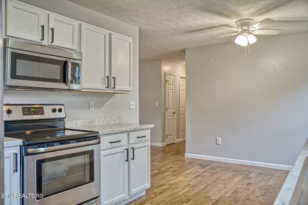 Sparta, TN 38583,731 Howell St