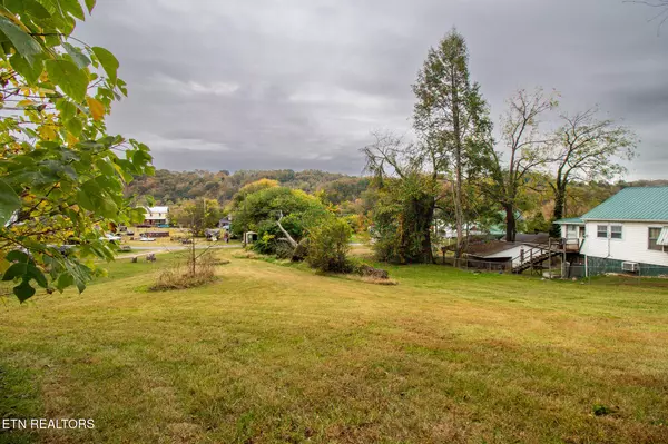 Harriman, TN 37748,418 Sewanee St