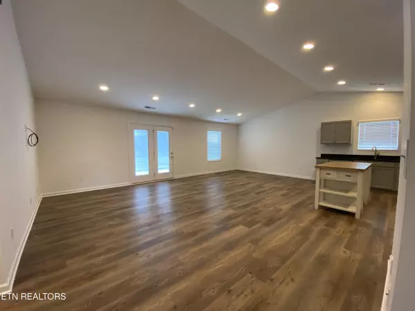 Corryton, TN 37721,6534 Colossal LN