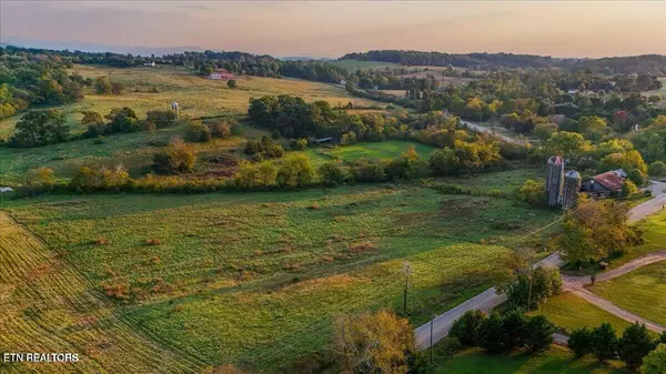 Maryville, TN 37801,5412 Old Niles Ferry Rd