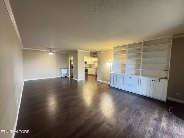 Knoxville, TN 37919,5709 Lyons View PIKE #1116