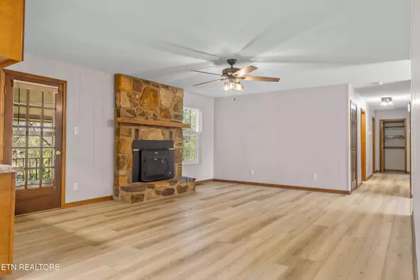 Knoxville, TN 37924,7648 Ruggles Ferry PIKE