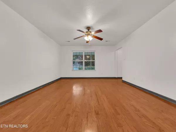 Knoxville, TN 37921,6108 Burlwood Rd