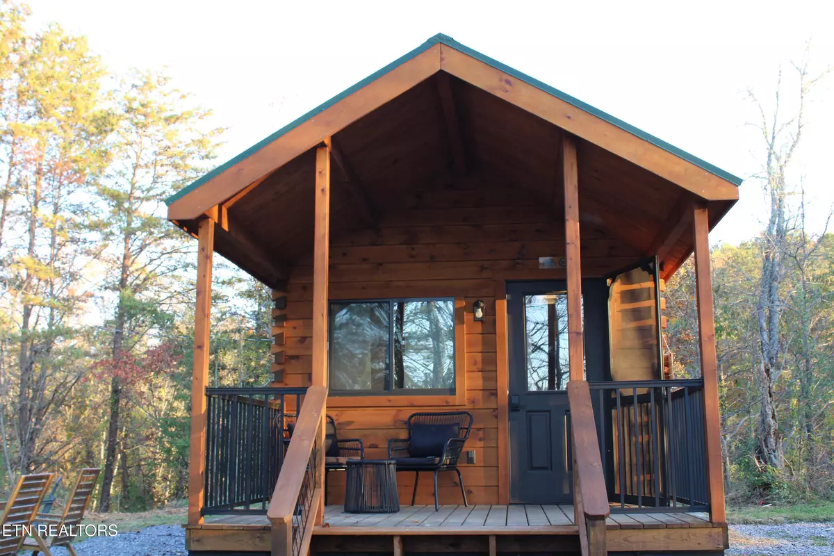 Sevierville, TN 37876,1652 Shady Grove Rd