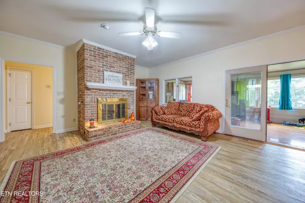 Knoxville, TN 37920,3201 Roanoke CIR