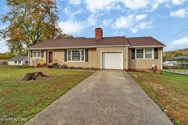 Harriman, TN 37748,204 Vernal DR