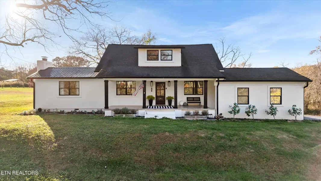 7931 Dry Valley Rd, Loudon, TN 37774