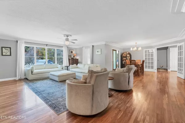 Jacksboro, TN 37757,287 Norman Rd