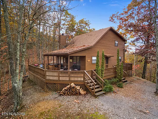 3334 Bear Mountain LN, Sevierville, TN 37876