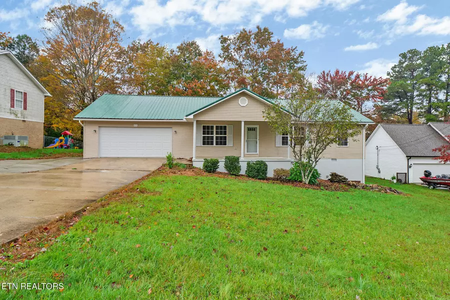 178 Ridgewood DR, Crossville, TN 38555