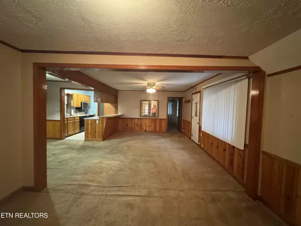 Gatlinburg, TN 37738,315 Elbow LN