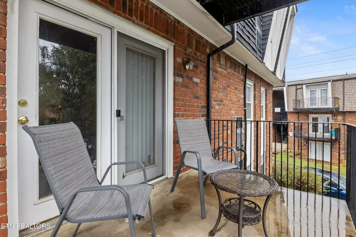 Knoxville, TN 37918,1625 Woodrow DR #407